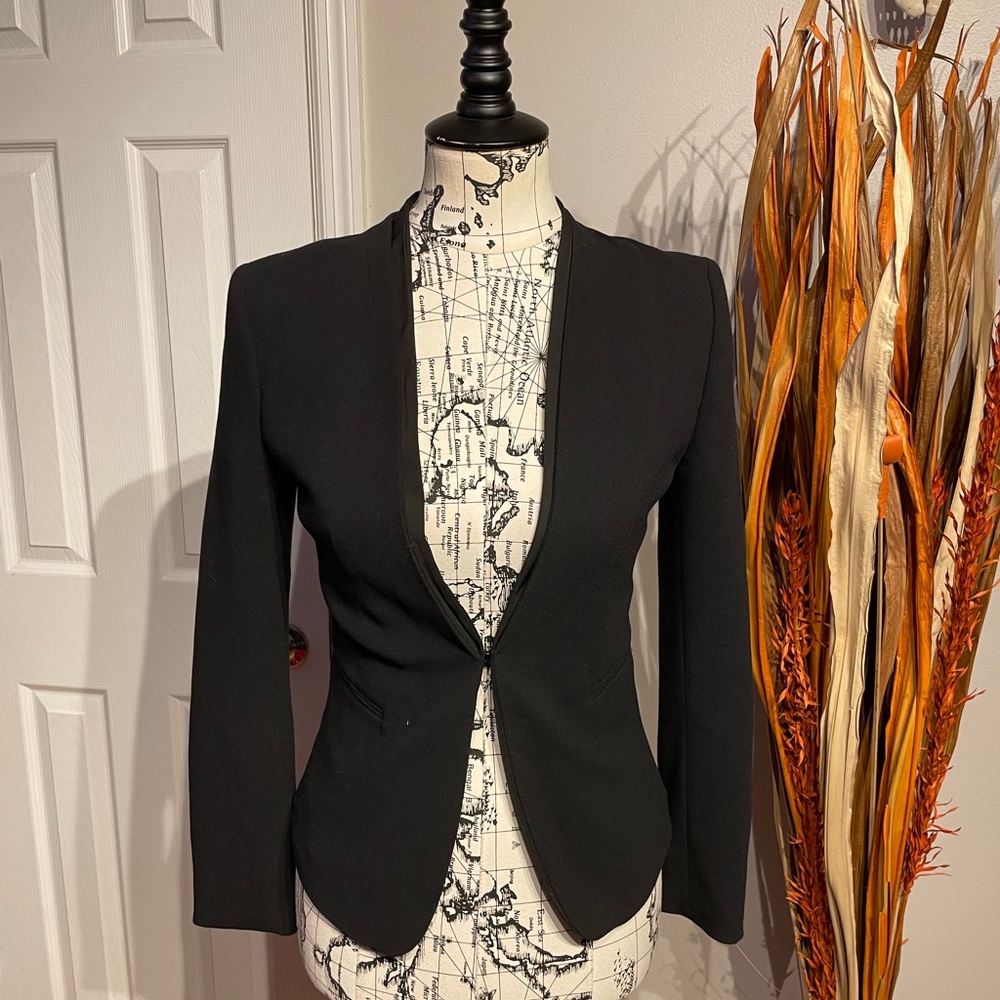 NWOT H&M Crepe Vintage y2k Tuxedo Cover blazer Formal Work Preppy tailored 4